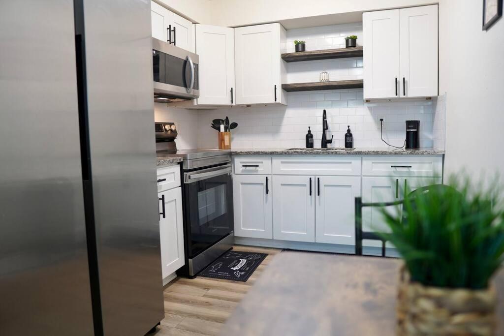 Jay'S Cozy Arts Apartment แทมปา ภายนอก รูปภาพ